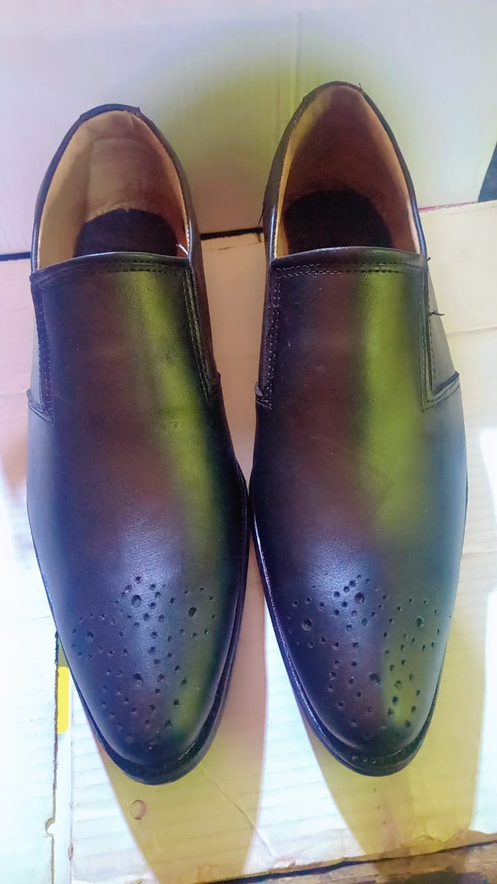 Formal brogue shoes